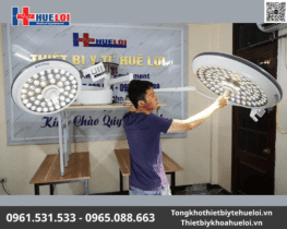 Đèn LED phẫu thuật treo trần nhà 2 nhánh 750/550